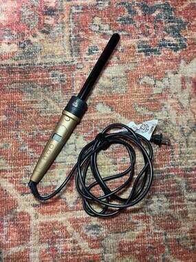 Natalie Styx Professional Ceramic Curling Wand with LCD Display - Gold/Gold